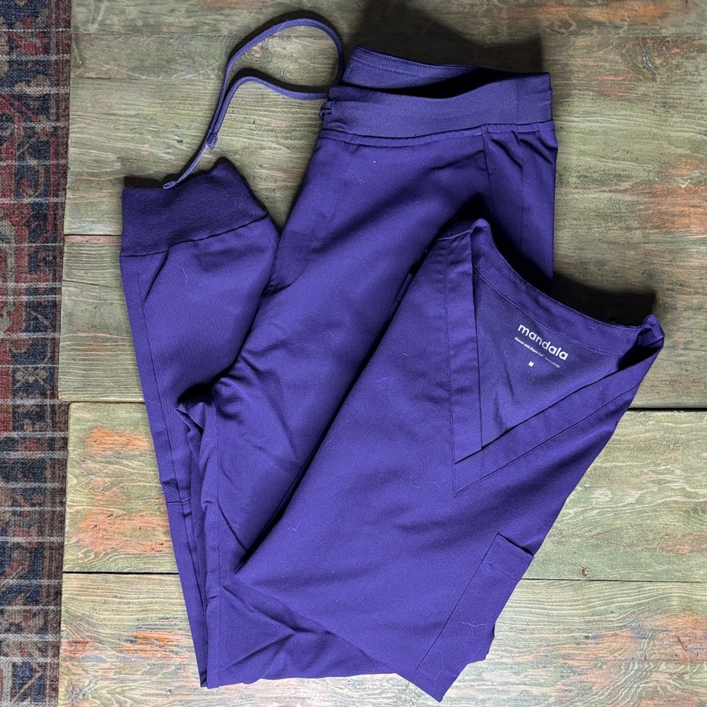 Mandala Purple Scrub Set